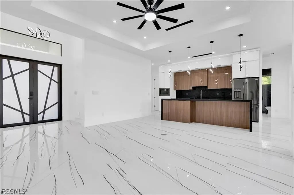 4209 Caloosa Parkway Cape Coral FL 33993