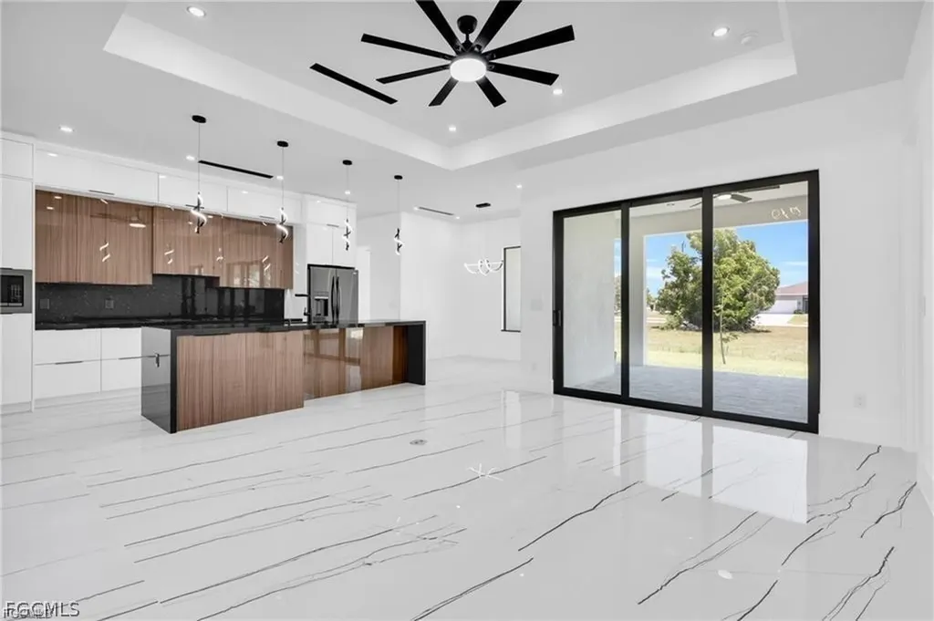 4209 Caloosa Parkway Cape Coral FL 33993