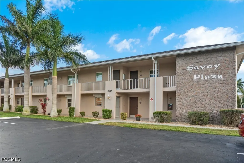 834 SE 46th Street Cape Coral FL 33904