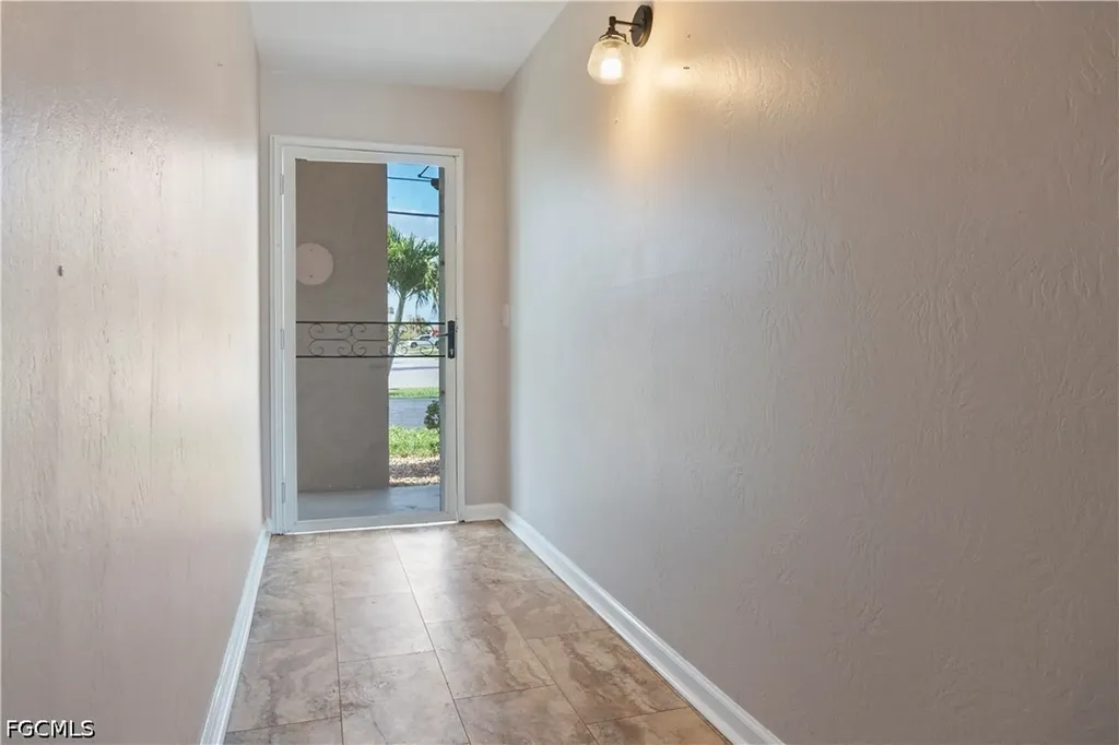 834 SE 46th Street Cape Coral FL 33904