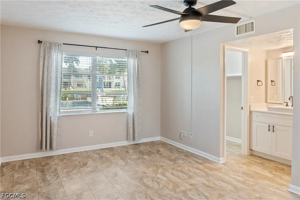 834 SE 46th Street Cape Coral FL 33904