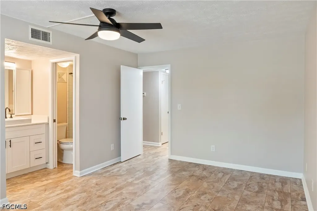 834 SE 46th Street Cape Coral FL 33904