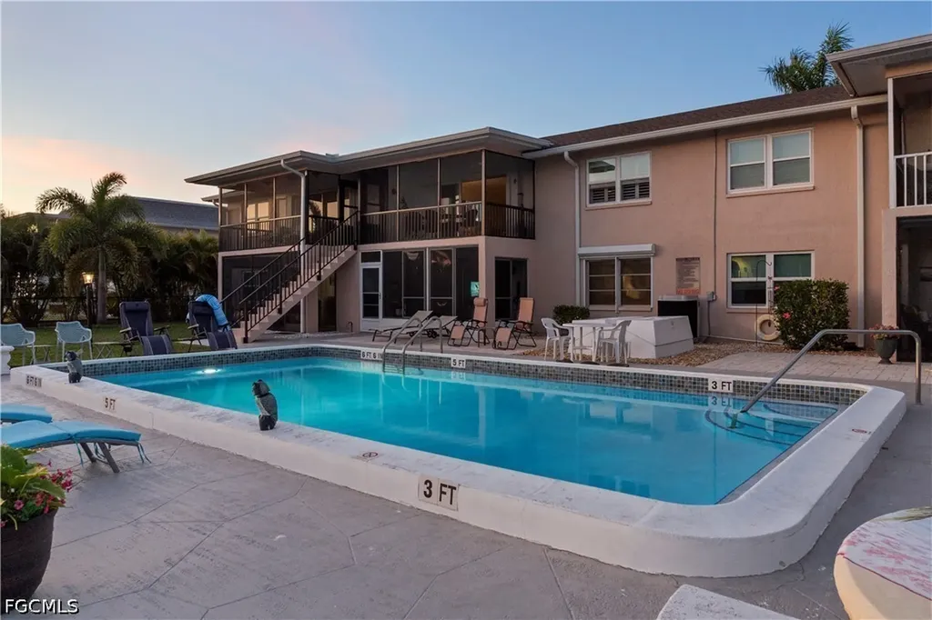 834 SE 46th Street Cape Coral FL 33904