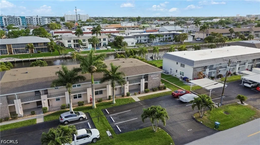 834 SE 46th Street Cape Coral FL 33904