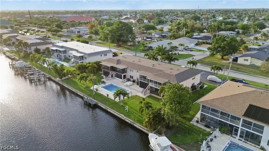 834 SE 46th Street Cape Coral FL 33904