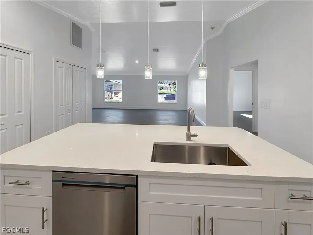 12641 1st Street Fort Myers FL 33905