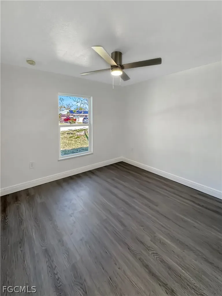 12641 1st Street Fort Myers FL 33905