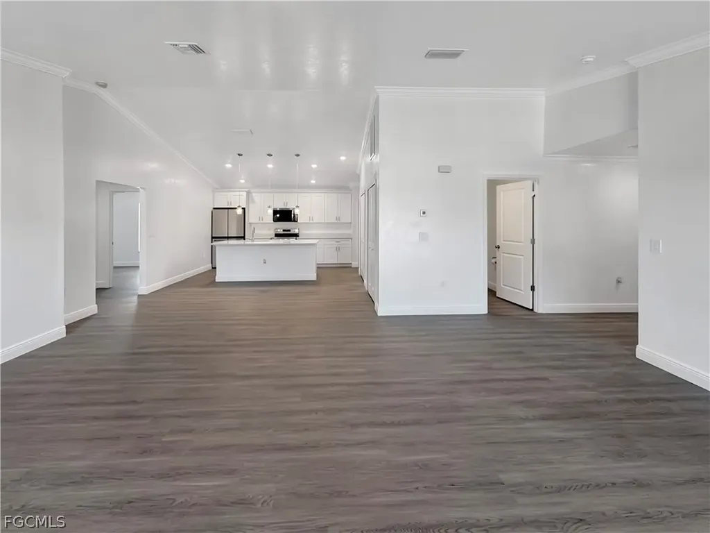 12641 1st Street Fort Myers FL 33905