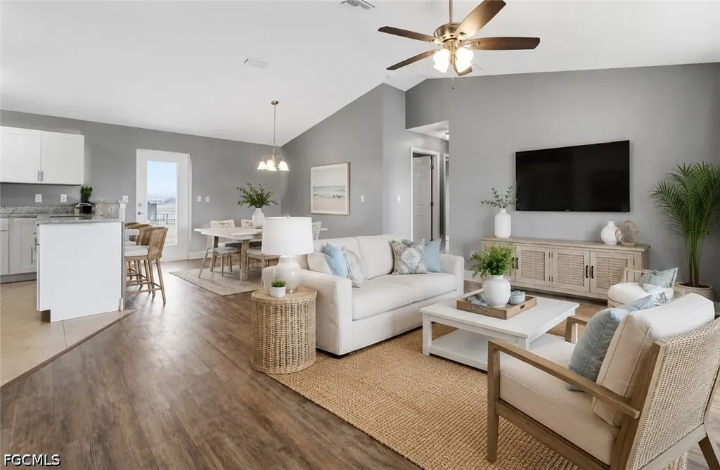 3017 NE 2nd Avenue Cape Coral FL 33909