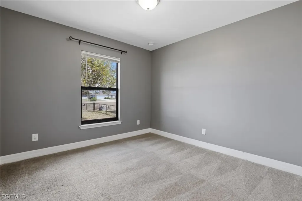 3017 NE 2nd Avenue Cape Coral FL 33909