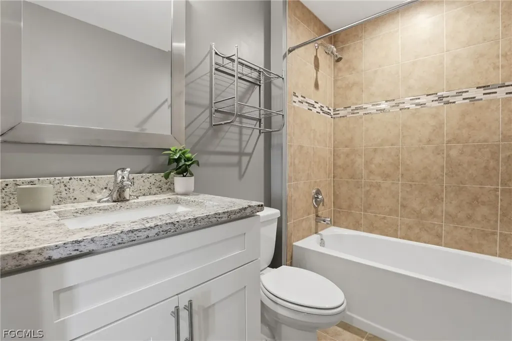 3017 NE 2nd Avenue Cape Coral FL 33909