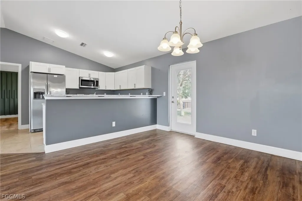 3017 NE 2nd Avenue Cape Coral FL 33909