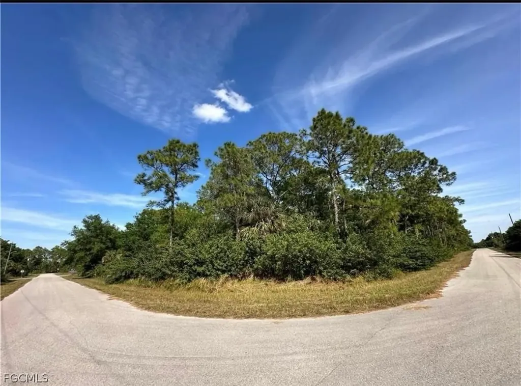 3122 47th Street W Lehigh Acres FL 33971