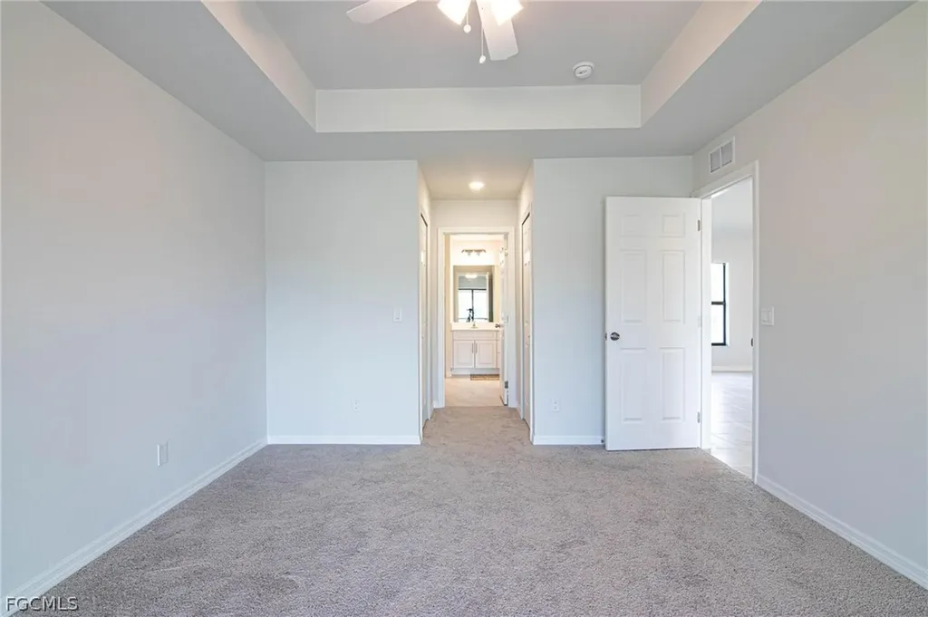 3594 NE 9th Place Cape Coral FL 33909