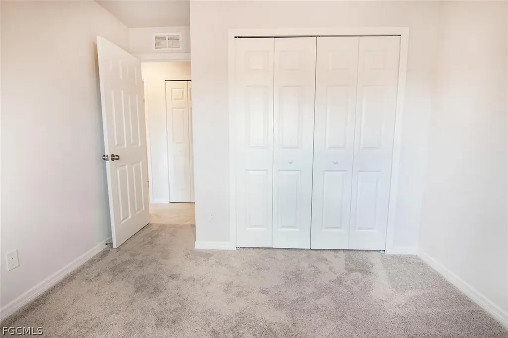 3594 NE 9th Place Cape Coral FL 33909
