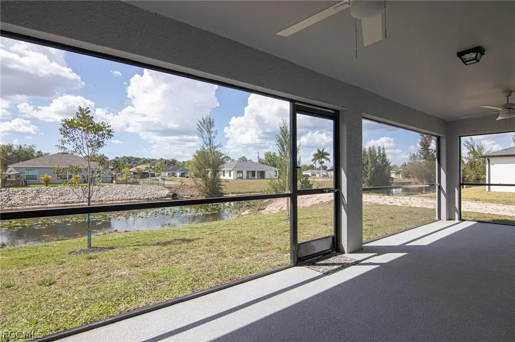3594 NE 9th Place Cape Coral FL 33909