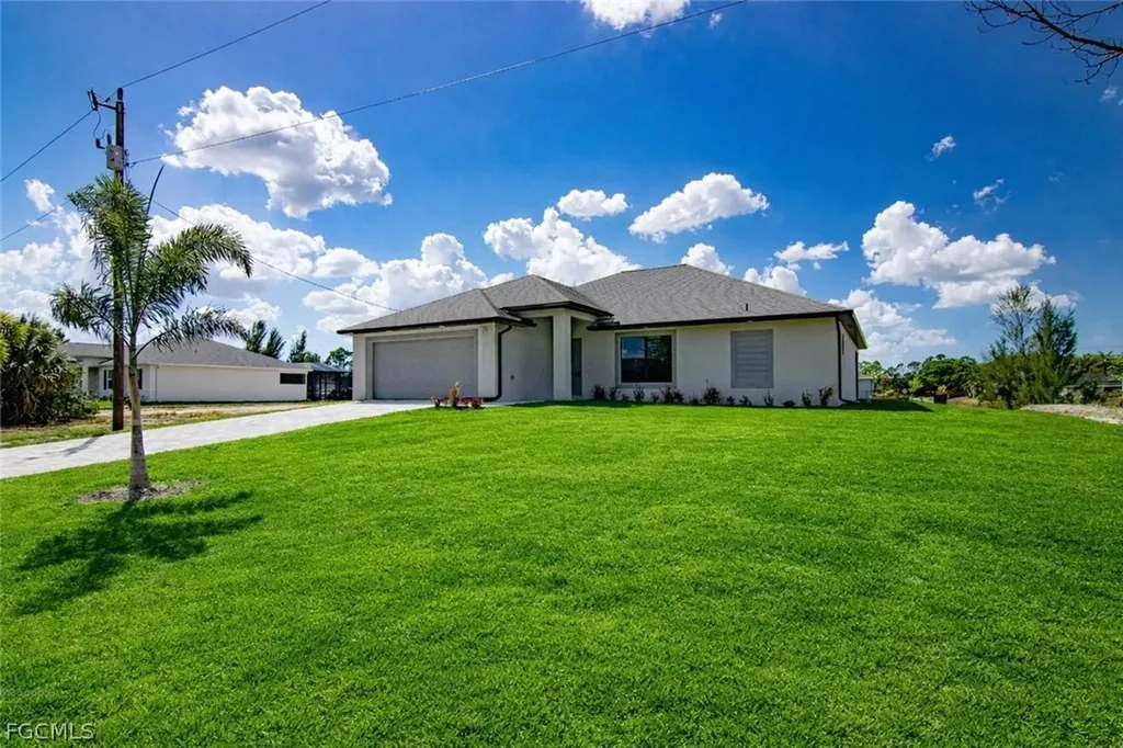 3594 NE 9th Place Cape Coral FL 33909