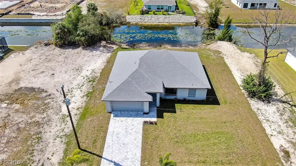 3594 NE 9th Place Cape Coral FL 33909
