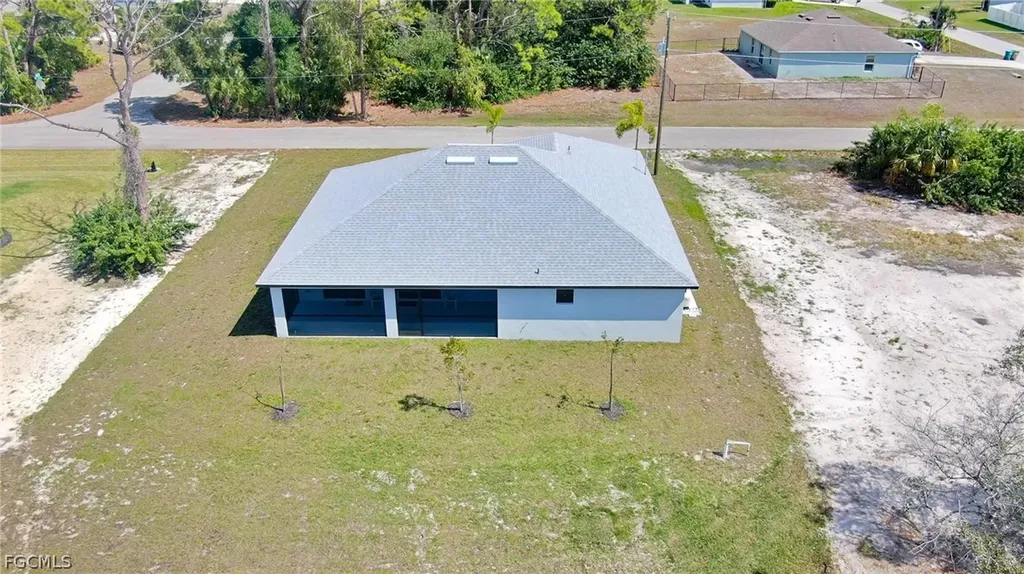 3594 NE 9th Place Cape Coral FL 33909