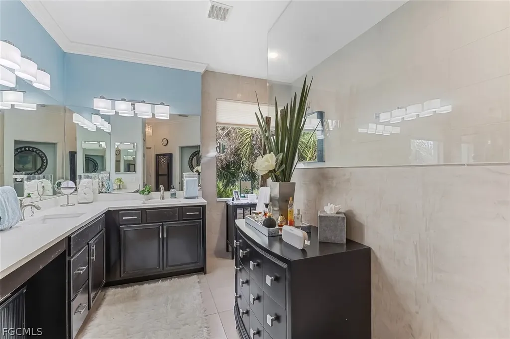 12815 Carrington Circle Naples FL 34105