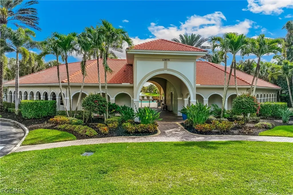 12815 Carrington Circle Naples FL 34105