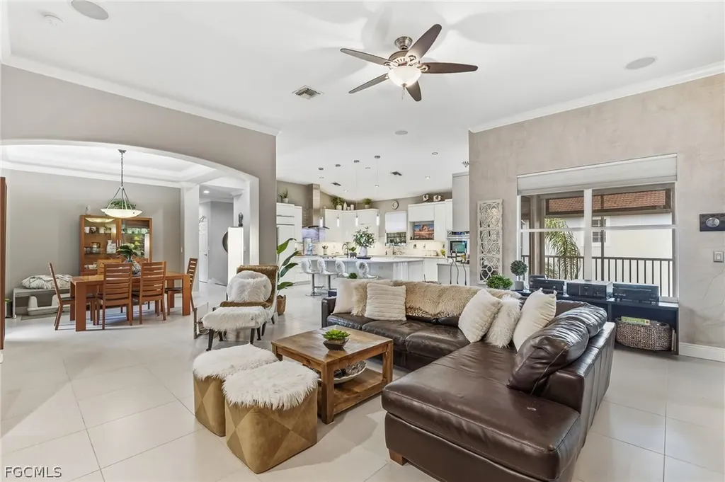12815 Carrington Circle Naples FL 34105