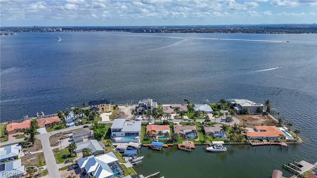5929 SW 1st Avenue Cape Coral FL 33914