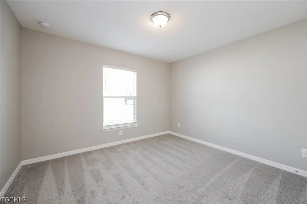 3807 8th Street SW Lehigh Acres FL 33976