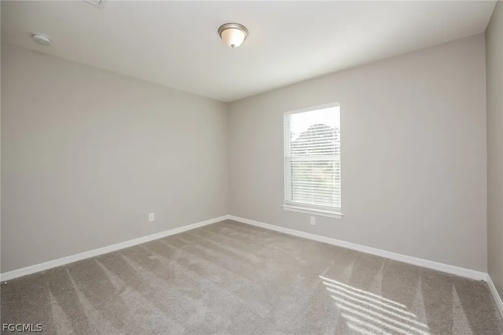 3807 8th Street SW Lehigh Acres FL 33976