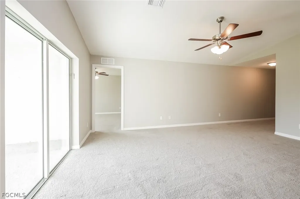 3807 8th Street SW Lehigh Acres FL 33976