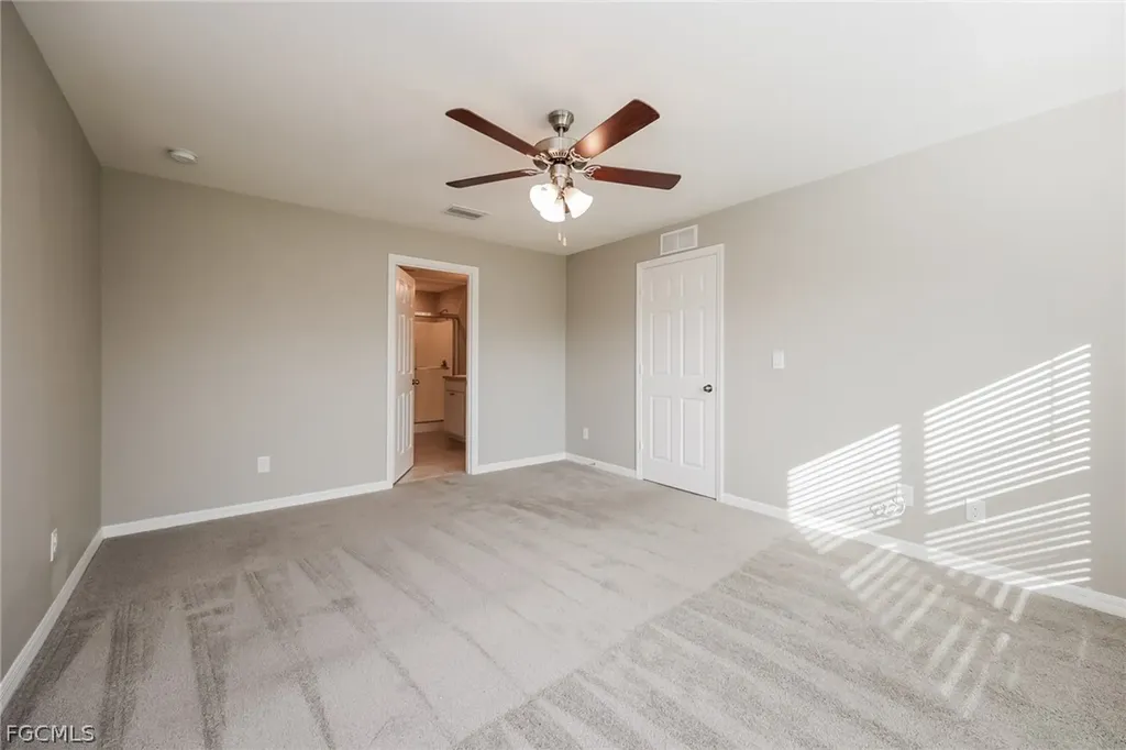 3807 8th Street SW Lehigh Acres FL 33976