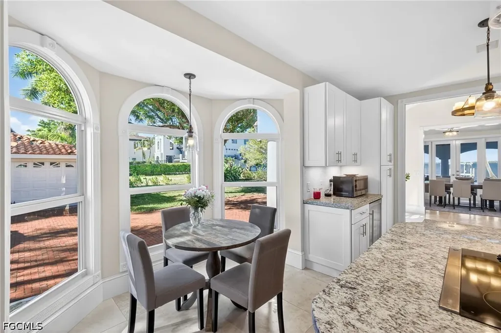 2878 Valencia Way Fort Myers FL 33901
