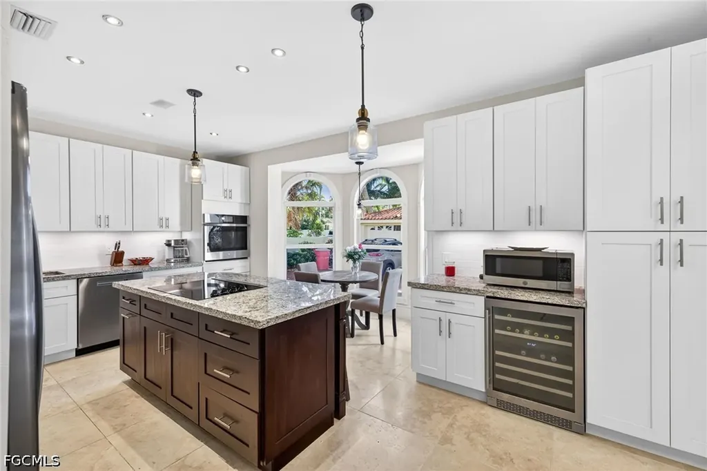 2878 Valencia Way Fort Myers FL 33901