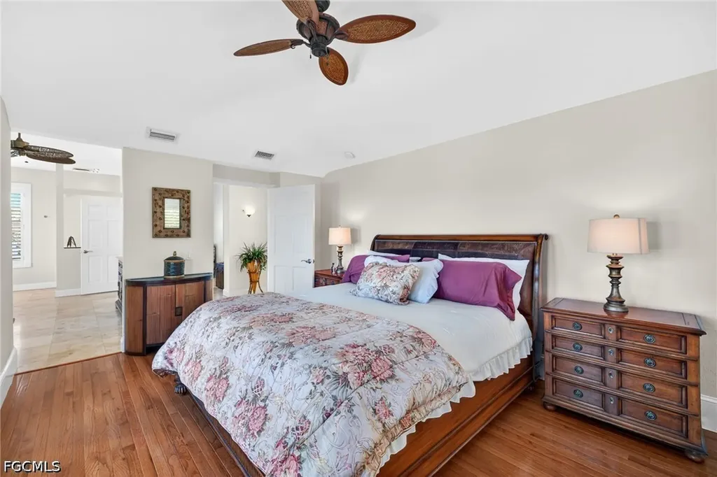 2878 Valencia Way Fort Myers FL 33901