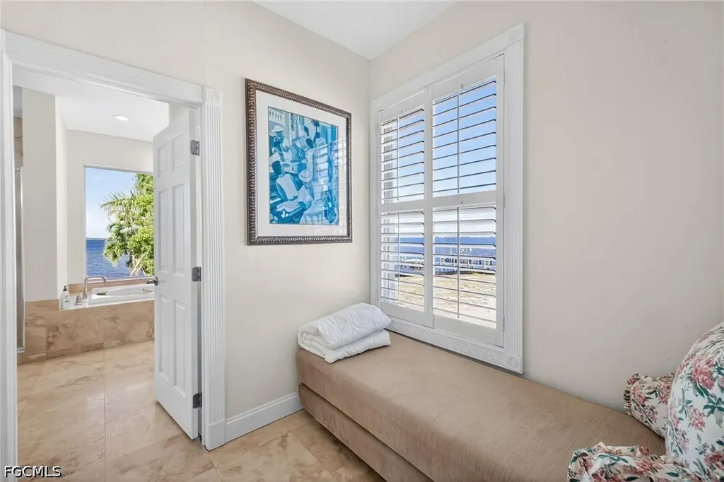 2878 Valencia Way Fort Myers FL 33901