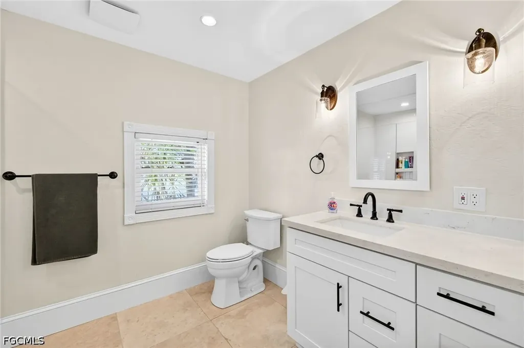 2878 Valencia Way Fort Myers FL 33901