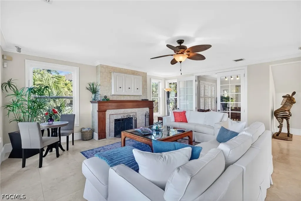 2878 Valencia Way Fort Myers FL 33901