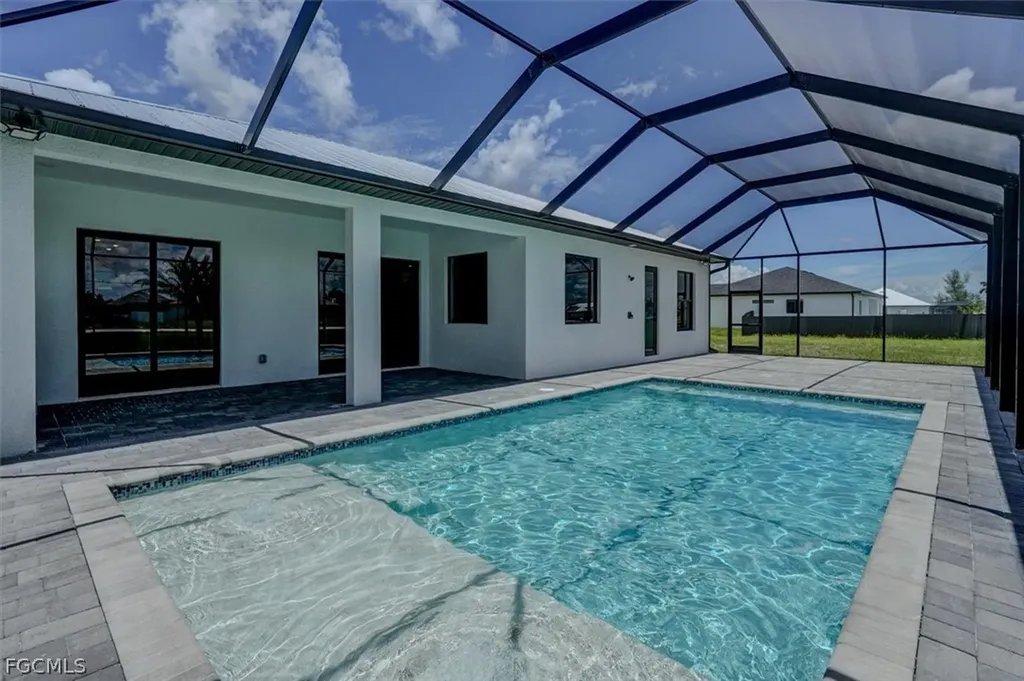1227 NW 40th Place Cape Coral FL 33993