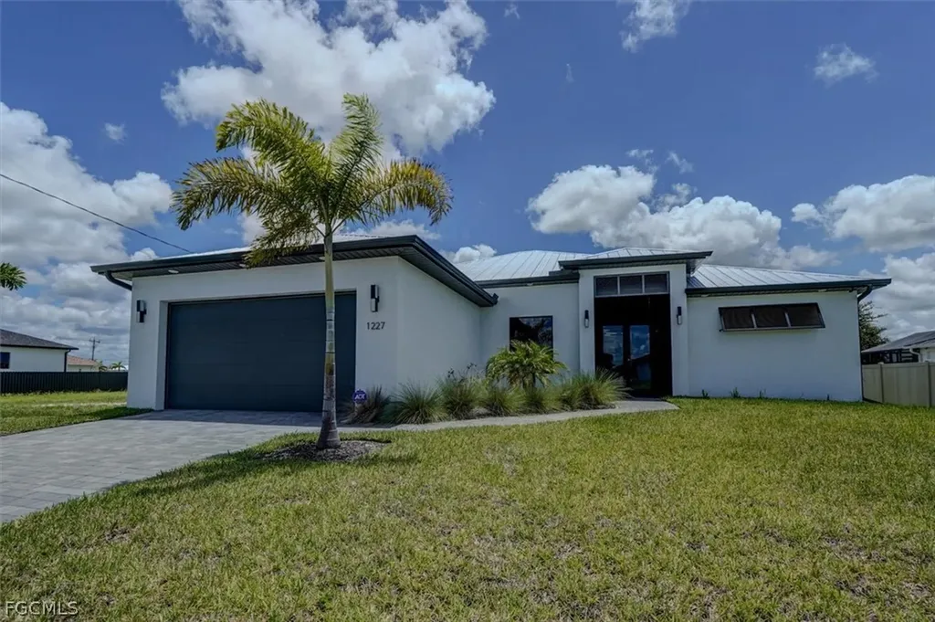 1227 NW 40th Place Cape Coral FL 33993