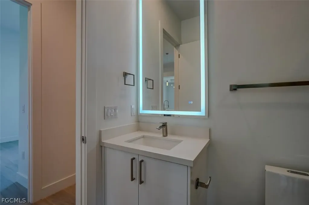 1227 NW 40th Place Cape Coral FL 33993