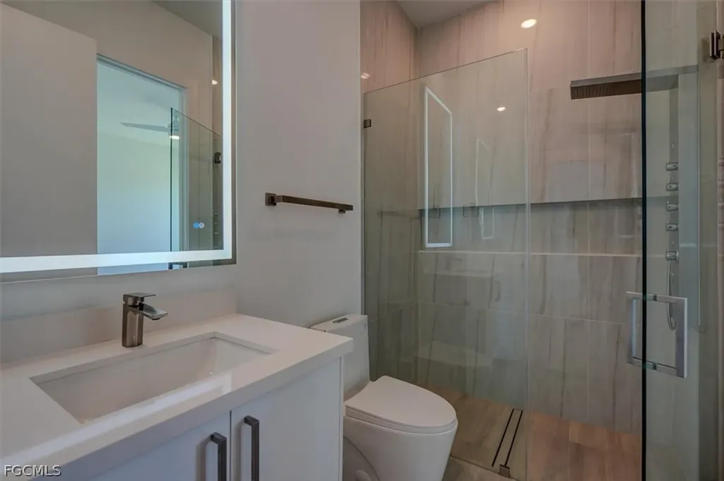 1227 NW 40th Place Cape Coral FL 33993
