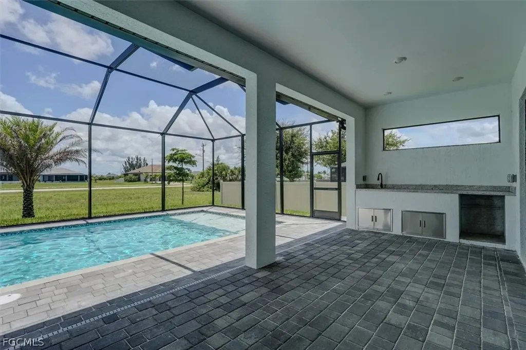 1227 NW 40th Place Cape Coral FL 33993