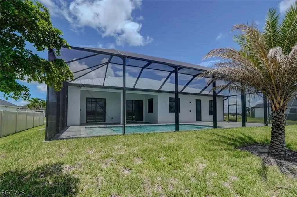 1227 NW 40th Place Cape Coral FL 33993