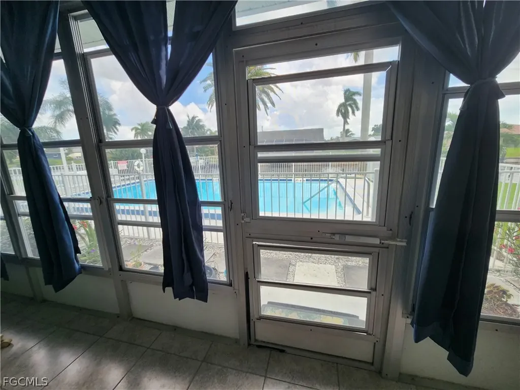 1220 SE 40th Street Cape Coral FL 33904