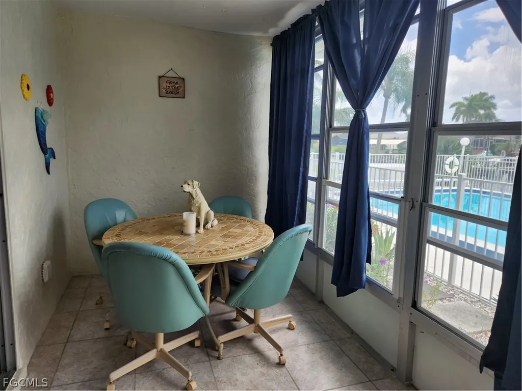 1220 SE 40th Street Cape Coral FL 33904