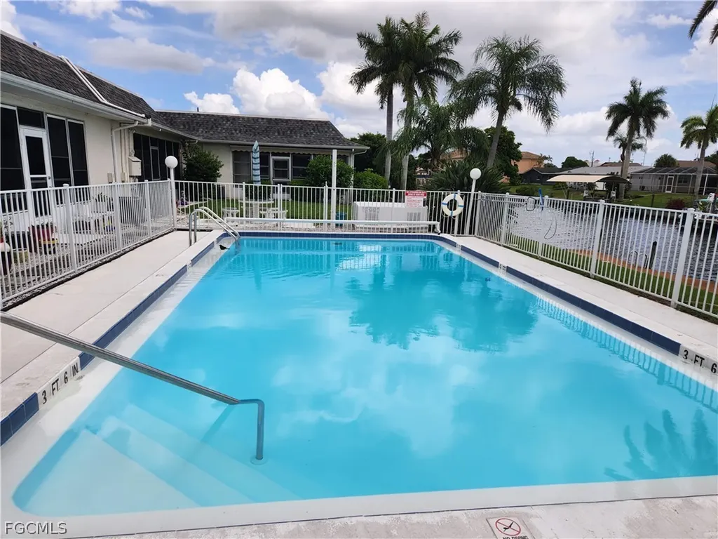 1220 SE 40th Street Cape Coral FL 33904