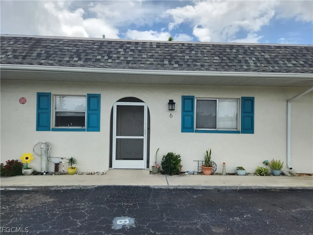 1220 SE 40th Street Cape Coral FL 33904