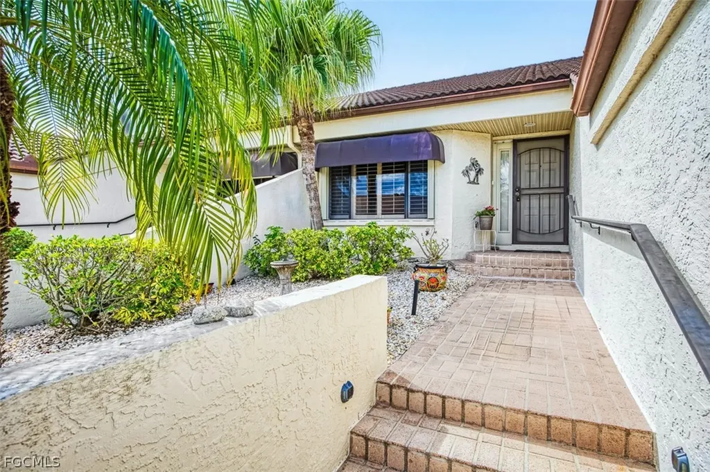 16938 Villas Square Fort Myers FL 33908