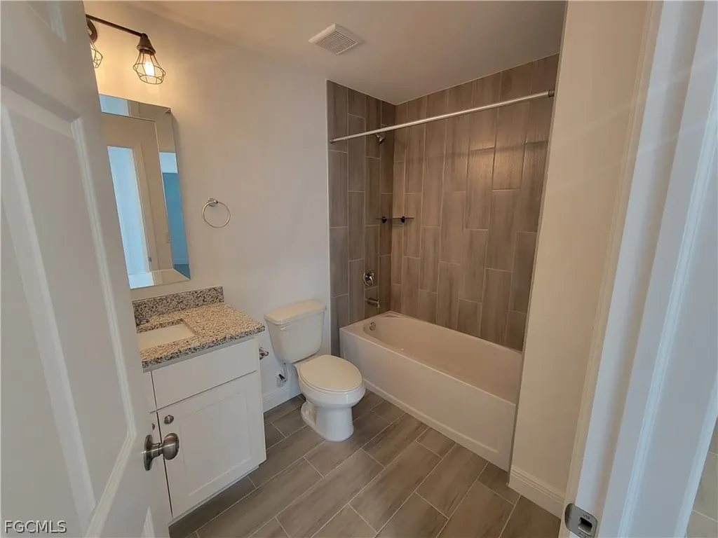 2156 Edison Avenue Fort Myers FL 33901
