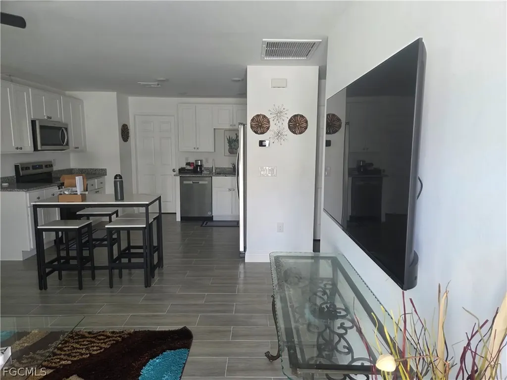 2156 Edison Avenue Fort Myers FL 33901